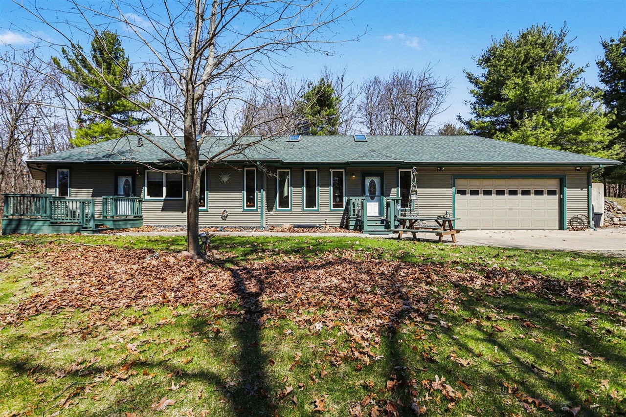 8362 East River Road Battle Creek, MI 49014 - Photo 1 of 28