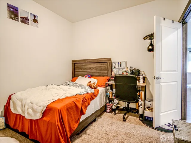 $809,000 | 2704 South 120th Place, Seattle, WA 98168