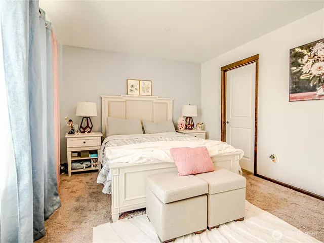 $809,000 | 2704 South 120th Place, Seattle, WA 98168