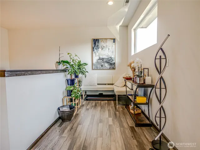 $809,000 | 2704 South 120th Place, Seattle, WA 98168