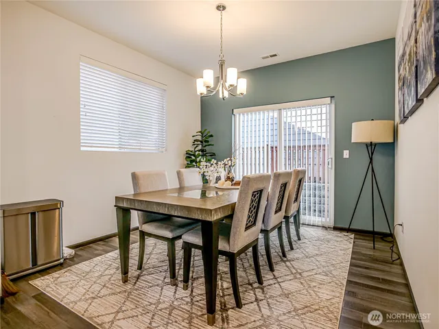 $809,000 | 2704 South 120th Place, Seattle, WA 98168