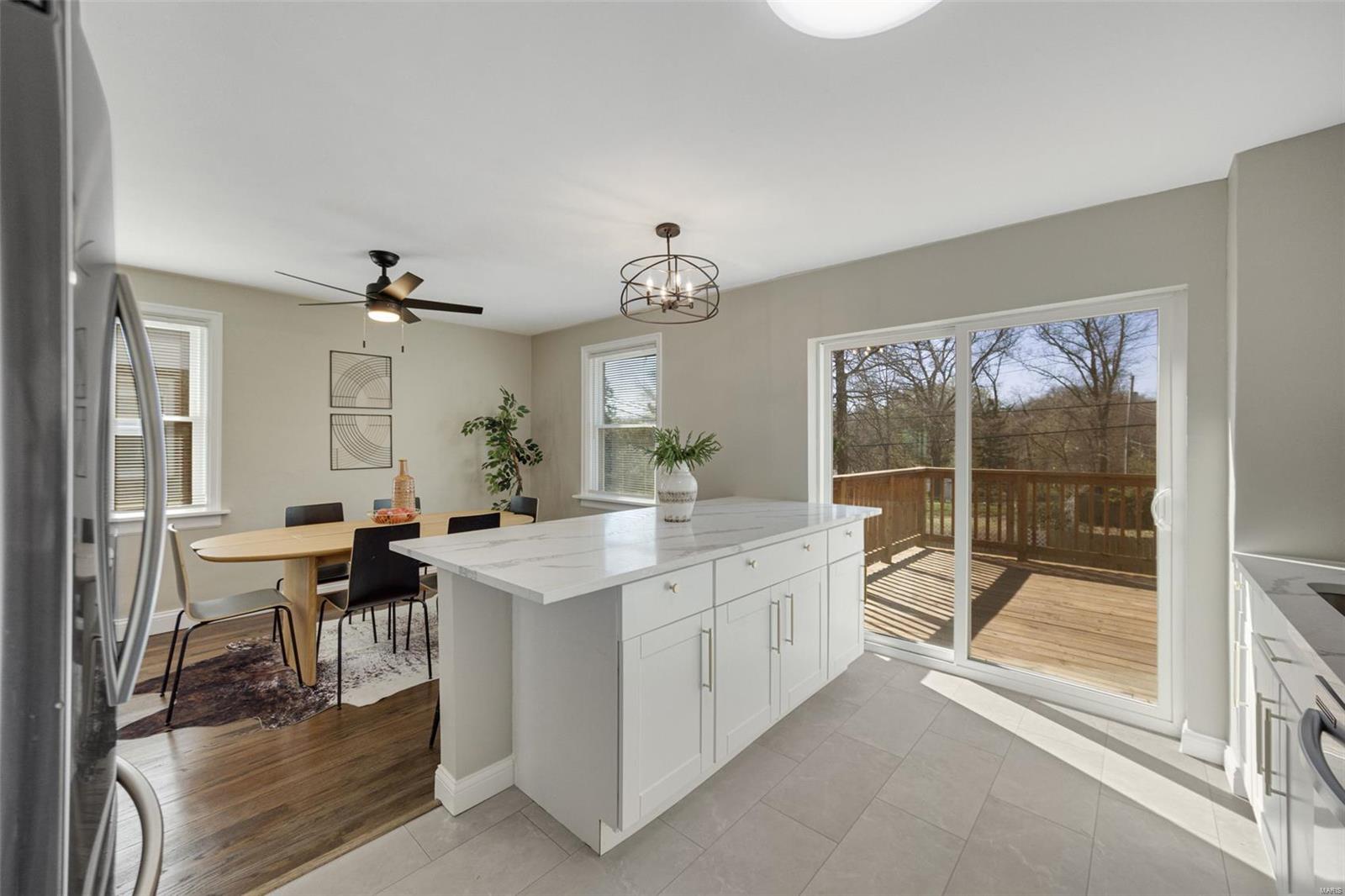 8666 Belhaven Drive St. Louis, MO 63114 - Photo 11 of 42