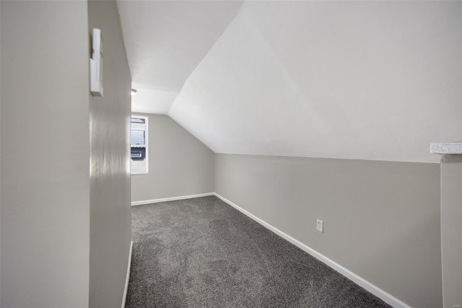 8666 Belhaven Drive St. Louis, MO 63114 - Photo 24 of 42