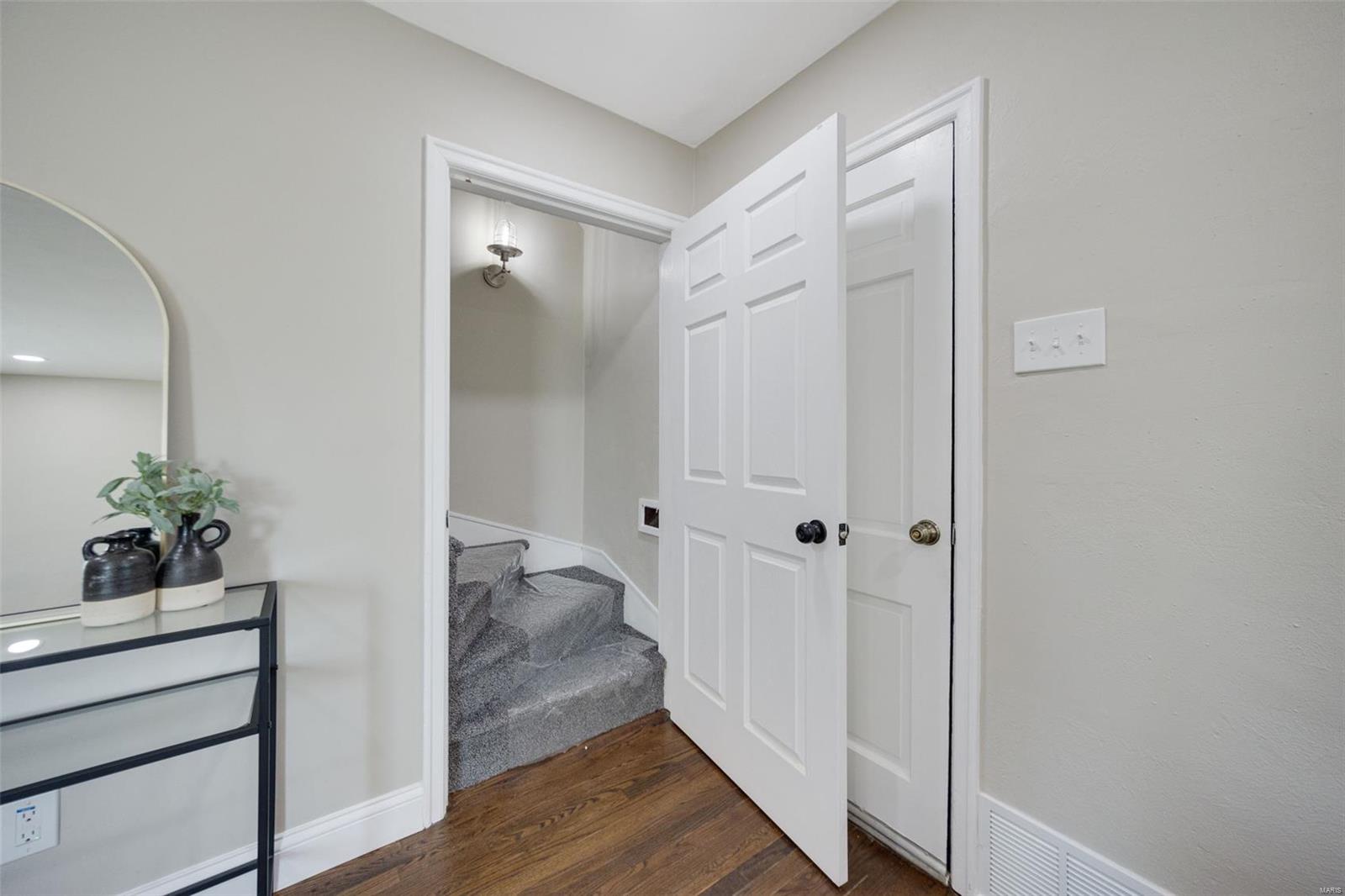 8666 Belhaven Drive St. Louis, MO 63114 - Photo 26 of 42