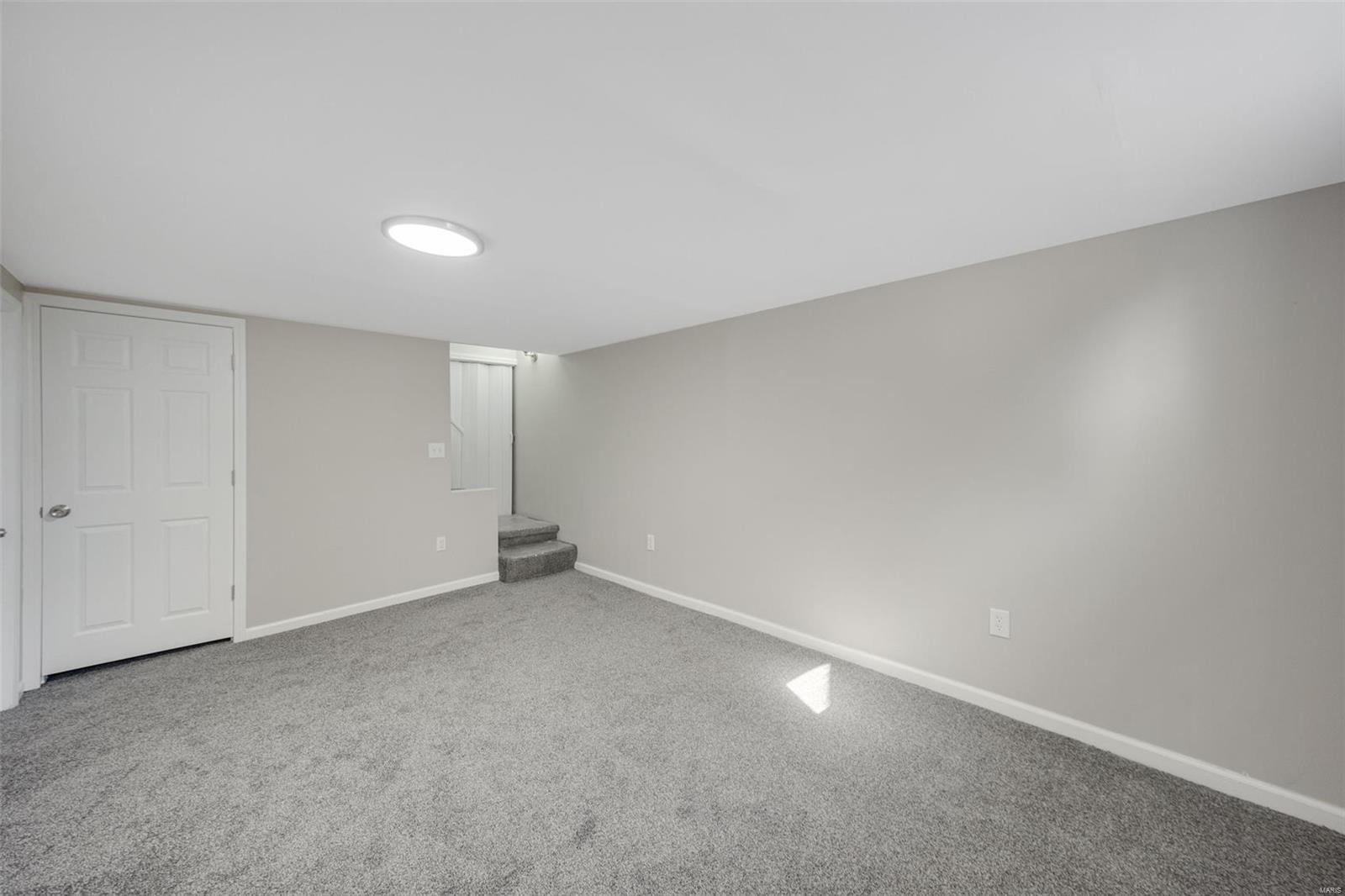 8666 Belhaven Drive St. Louis, MO 63114 - Photo 28 of 42