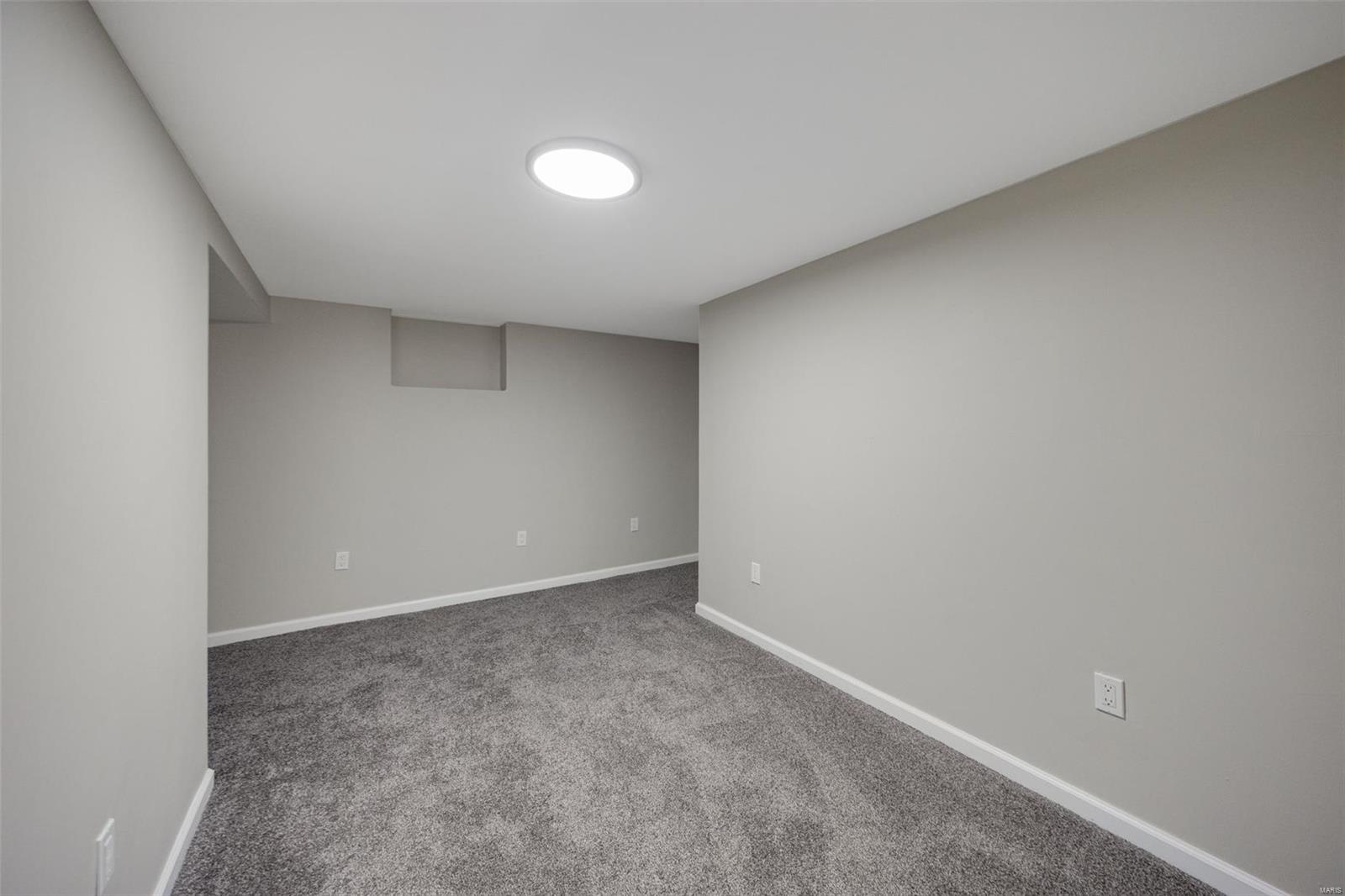 8666 Belhaven Drive St. Louis, MO 63114 - Photo 32 of 42