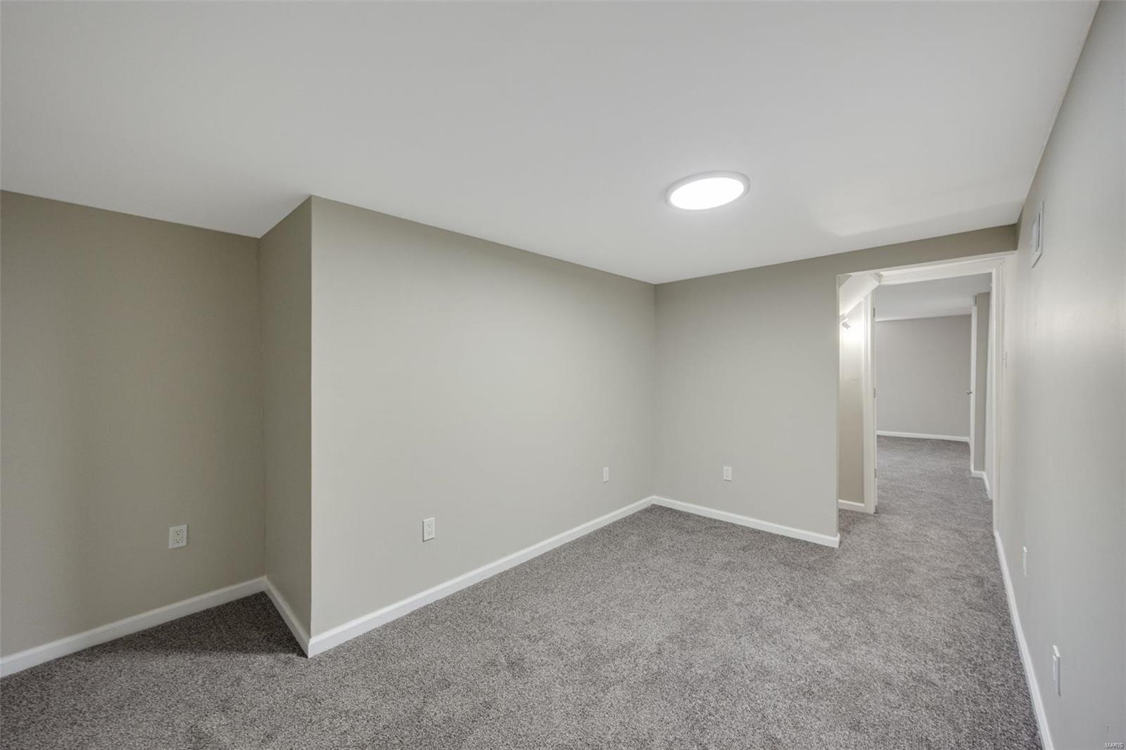 8666 Belhaven Drive St. Louis, MO 63114 - Photo 33 of 42