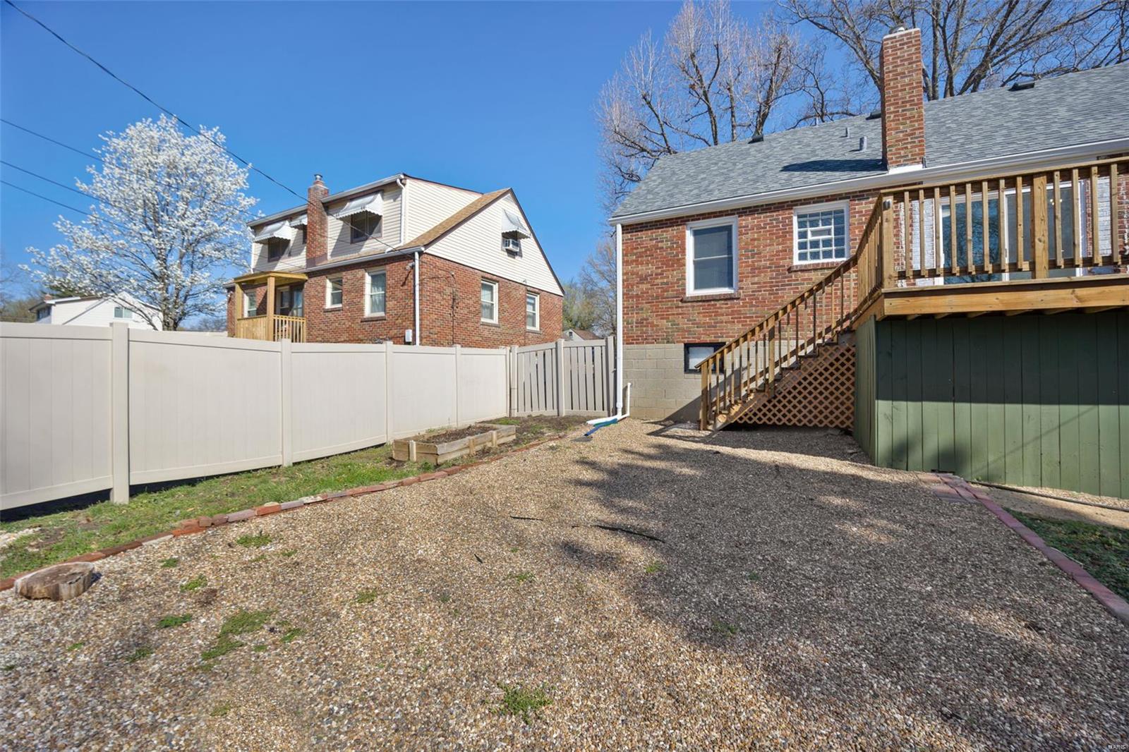 8666 Belhaven Drive St. Louis, MO 63114 - Photo 37 of 42