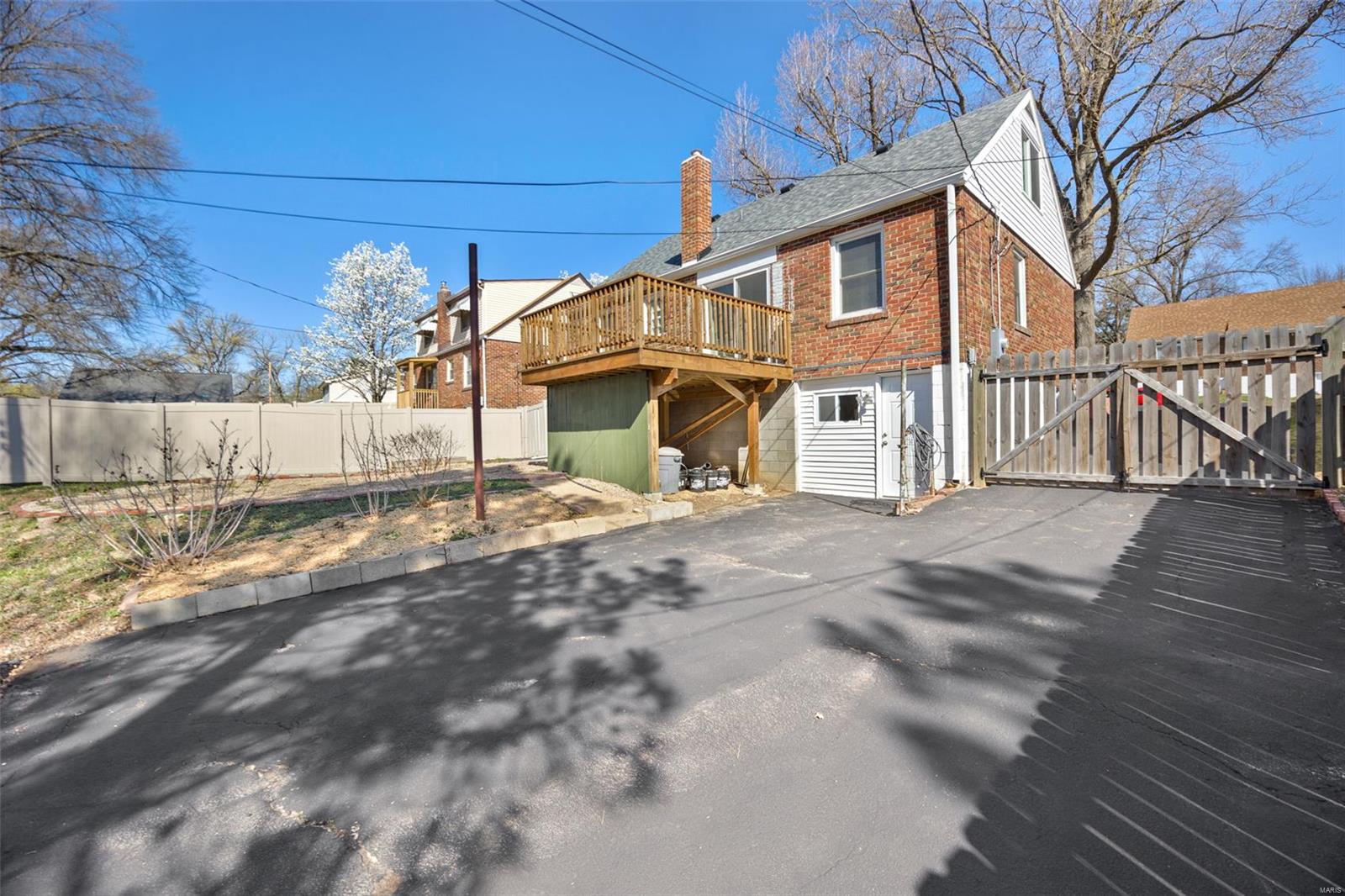 8666 Belhaven Drive St. Louis, MO 63114 - Photo 38 of 42