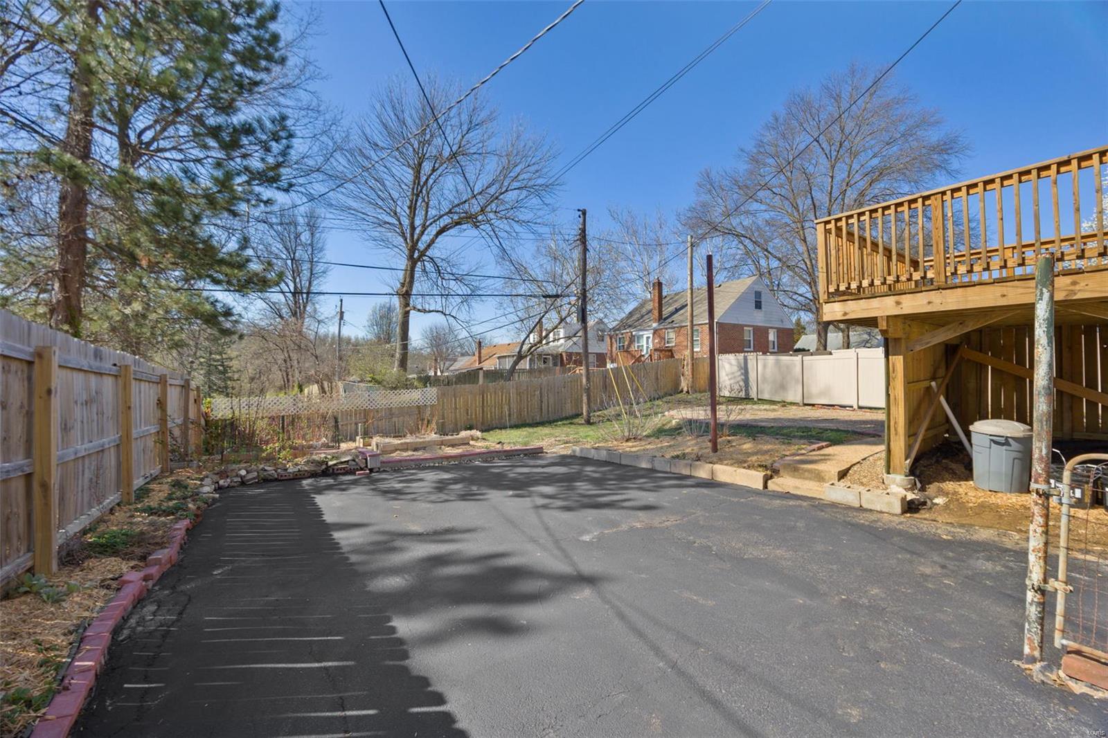 8666 Belhaven Drive St. Louis, MO 63114 - Photo 39 of 42