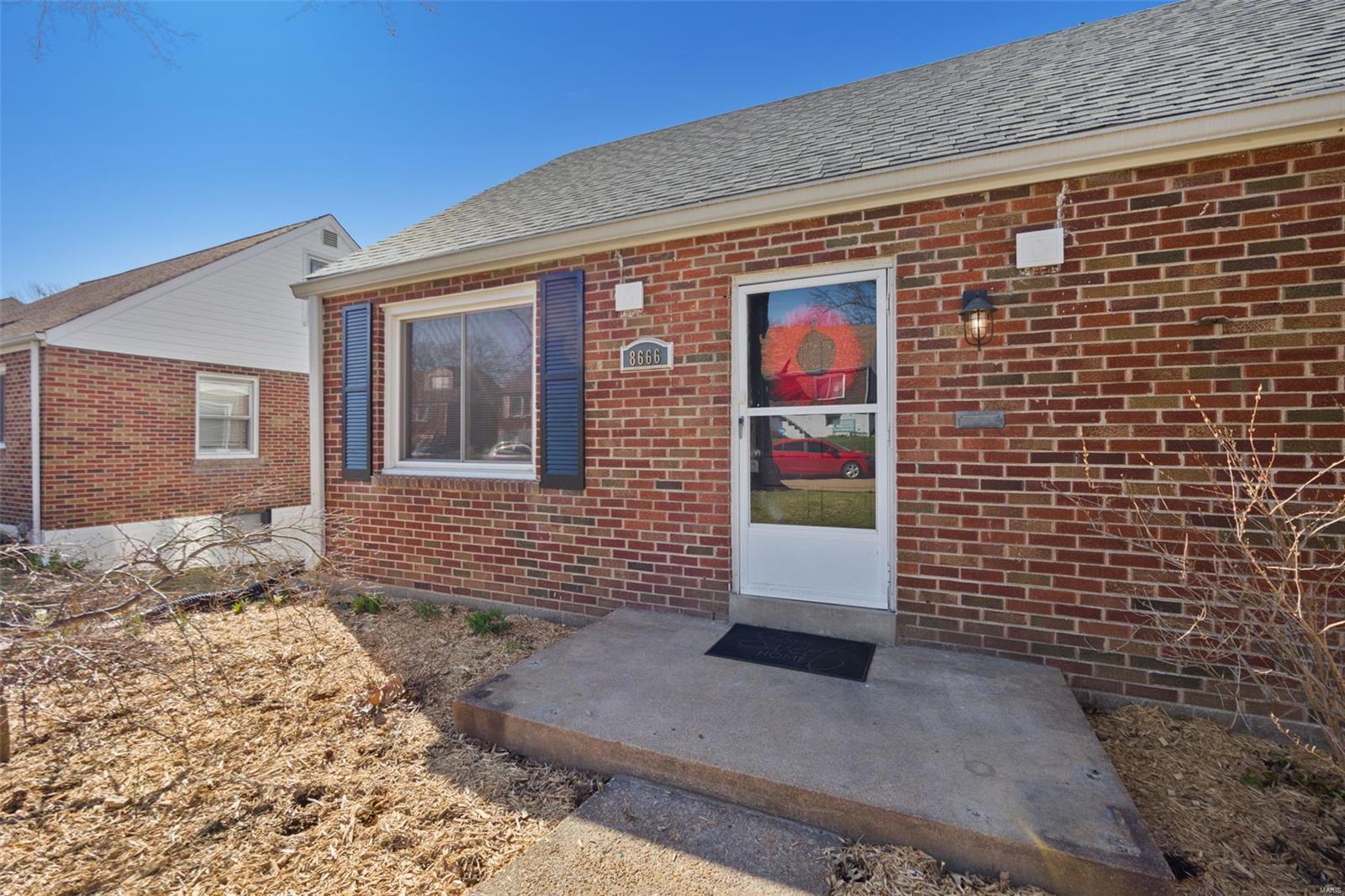 8666 Belhaven Drive St. Louis, MO 63114 - Photo 4 of 42