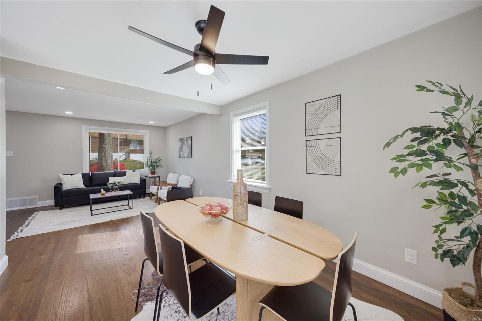 8666 Belhaven Drive St. Louis, MO 63114 - Photo 9 of 42