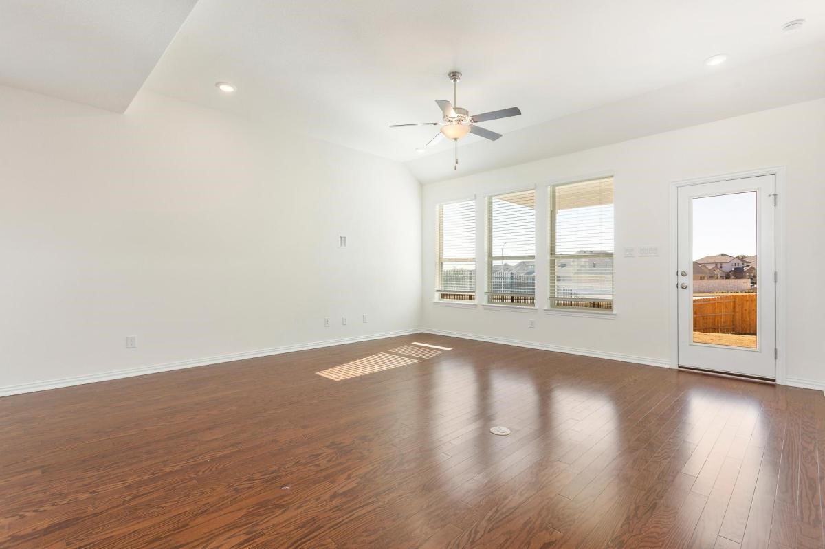 1001 Ridge Runner Drive Georgetown, TX 78628 - Photo 13 of 32