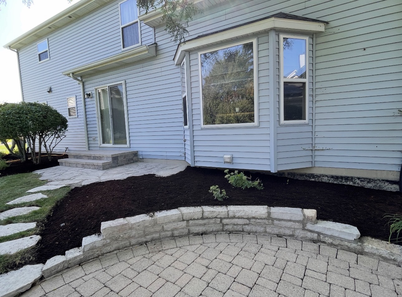 33 Forestview Lane Aurora, IL 60502 - Photo 27 of 27 a front view of a house