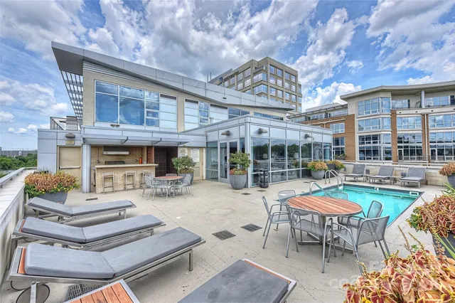 $2,200 | 1100 Metropolitan Avenue, Unit 405, Dobson, NC 27017