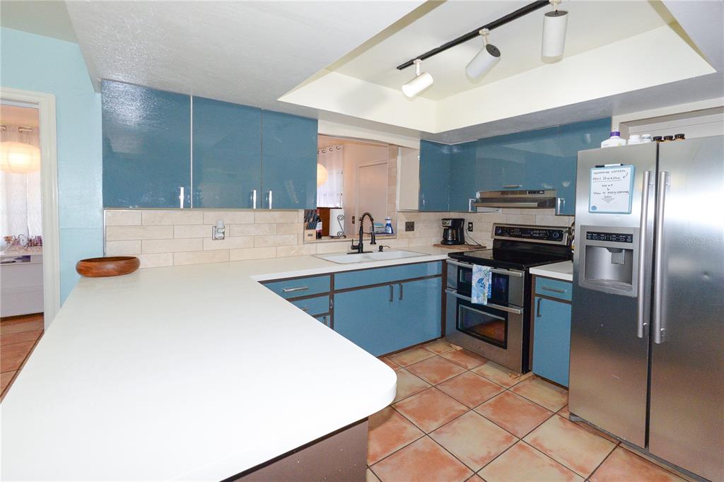 9215 Kingston Road Bradenton, FL 34210 - Photo 11 of 31
