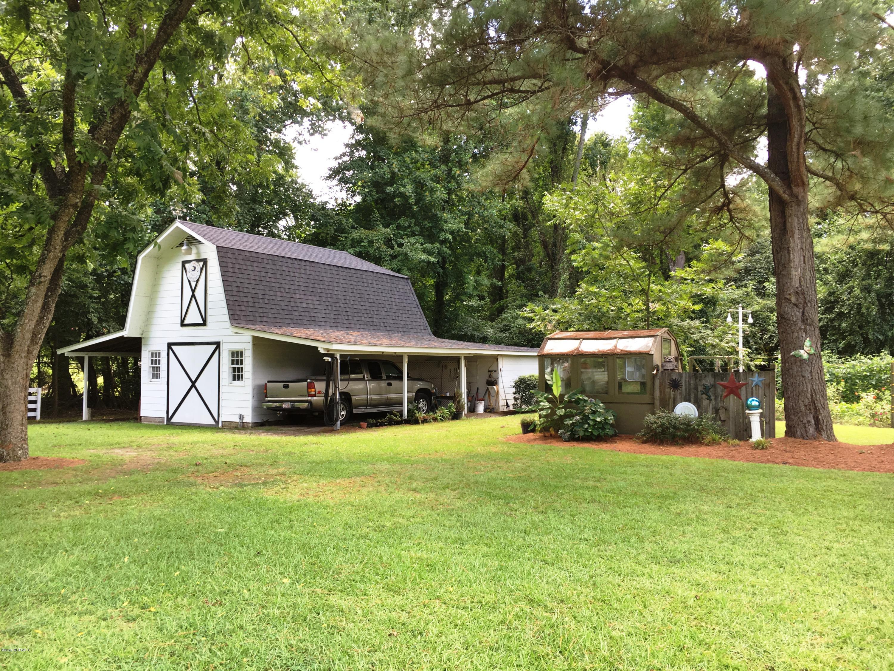 1314 Foster Road Grimesland, NC 27837 - Photo 33 of 36 31Barn and Greenhouse