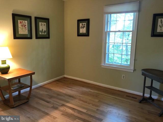 2056 Cobblestone Lane Reston, VA 20191 - Photo 10 of 11 Second bedroom with Hardwood