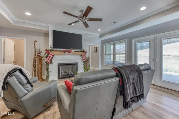 $499,500 | 120 Ervin Loop, Erwin, TN 37650