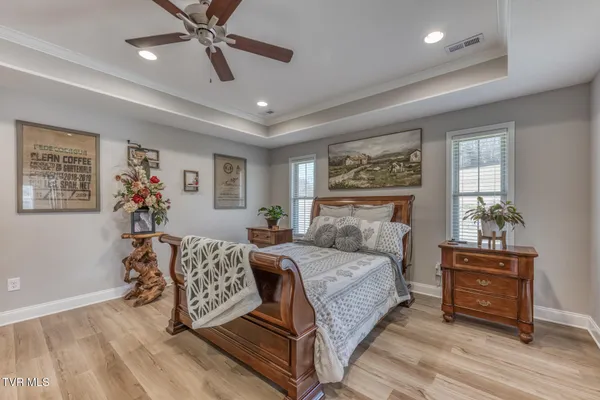 $499,500 | 120 Ervin Loop, Erwin, TN 37650