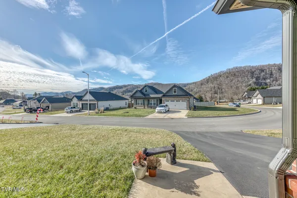 $499,500 | 120 Ervin Loop, Erwin, TN 37650