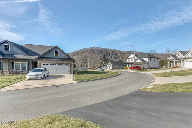 $500,000 | 120 Ervin Loop, Erwin, TN 37650