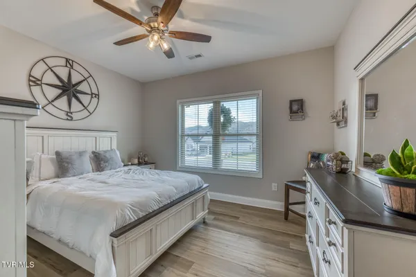 $499,500 | 120 Ervin Loop, Erwin, TN 37650