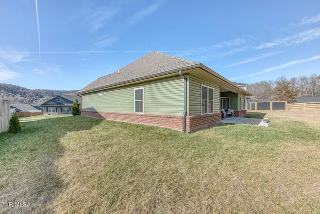 $500,000 | 120 Ervin Loop, Erwin, TN 37650