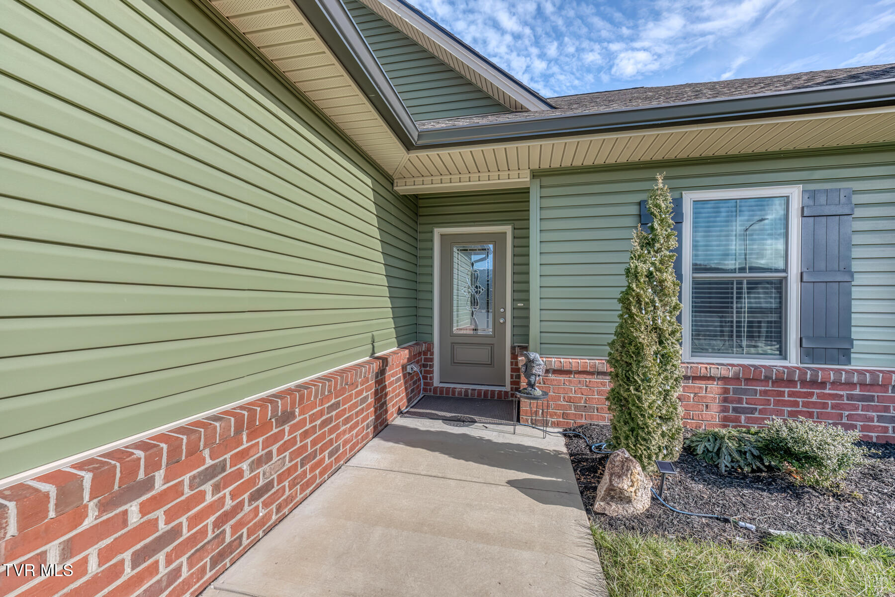 120 Ervin Loop Erwin, TN 37650 - Photo 4 of 49 120 Ervin Loop-4