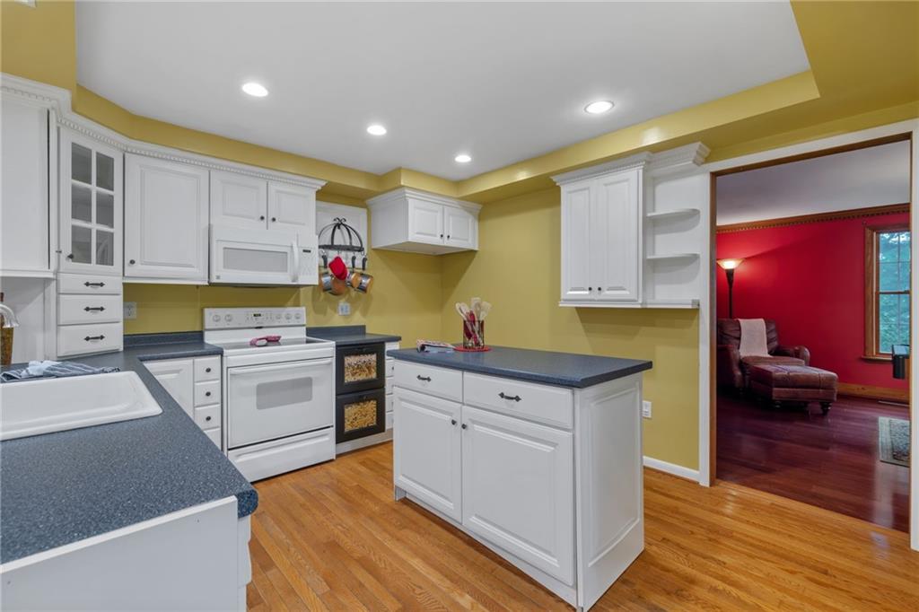 9610 Fox Road Pittsburgh, PA 15237 - Photo 13 of 47