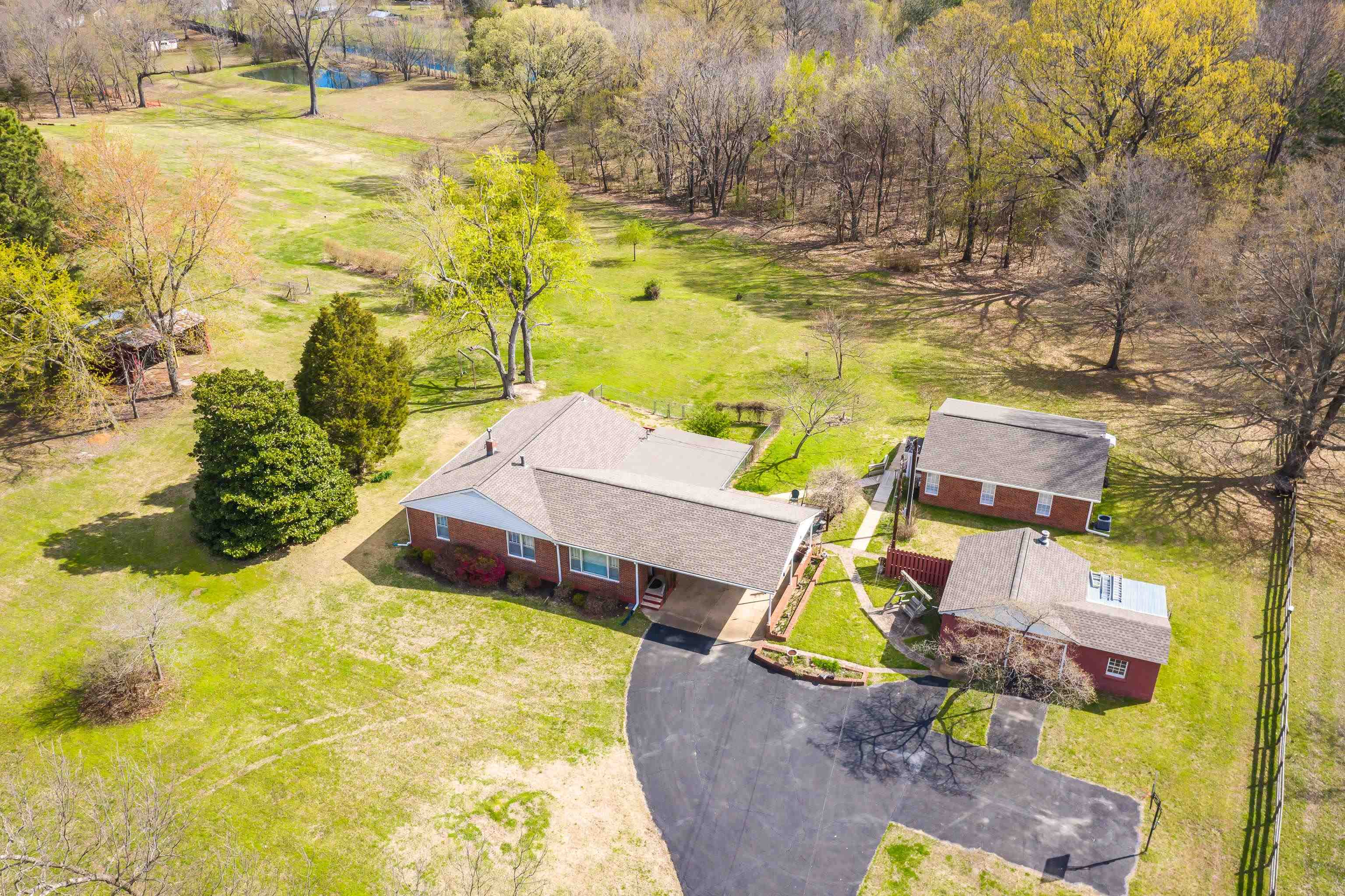 4294 Broadway Road Bartlett, TN 38002 - Photo 2 of 25 Gallery Image 2