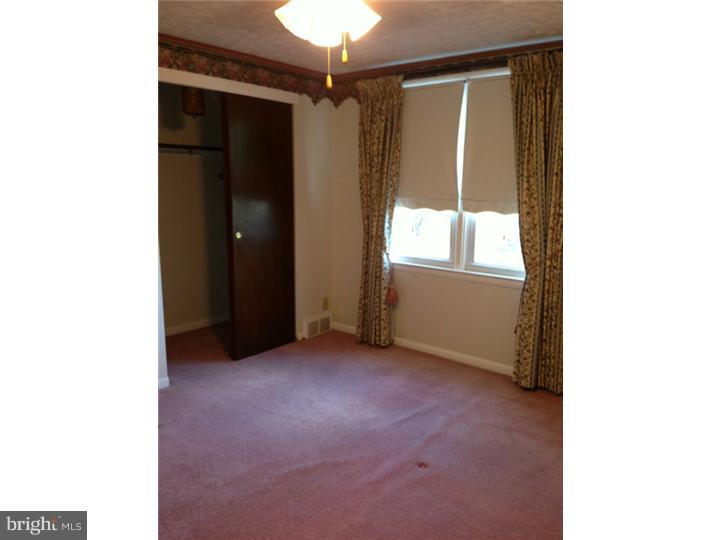 992 Grant Road Folcroft, PA 19032 - Photo 17 of 25 Master Bedroom