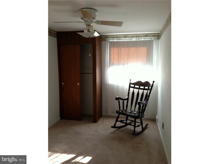 992 Grant Road Folcroft, PA 19032 - Photo 18 of 25 Bedroom 2