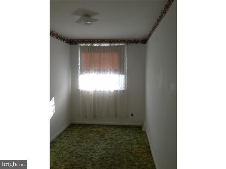 992 Grant Road Folcroft, PA 19032 - Photo 19 of 25 Bedroom 3