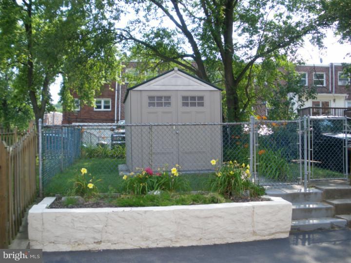 992 Grant Road Folcroft, PA 19032 - Photo 21 of 25 Storage Shed