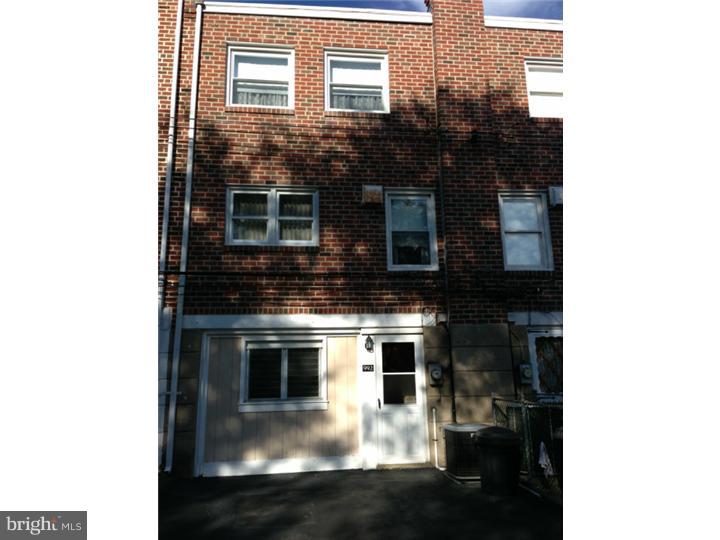 992 Grant Road Folcroft, PA 19032 - Photo 24 of 25 View in Back