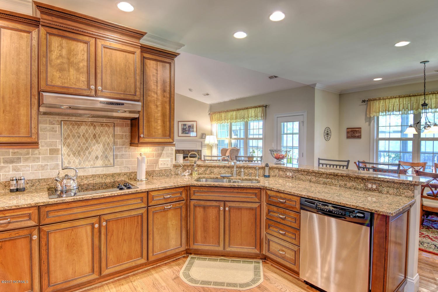 320 Wild Iris Road Wilmington, NC 28412 - Photo 14 of 34 320 Wild Iris Rd Wilmington NC-large-013