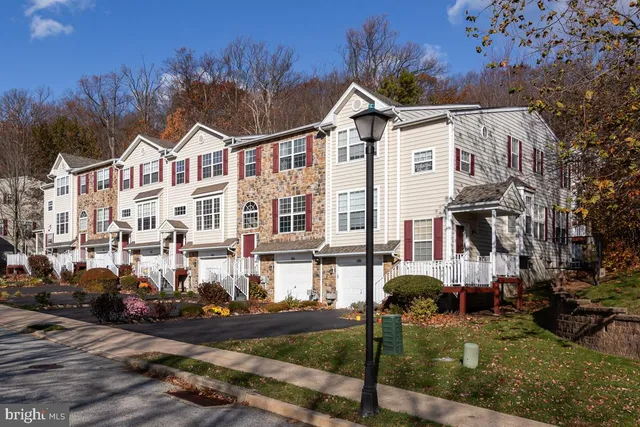 $525,000 | 204 Yorktown Court, Malvern, PA 19355