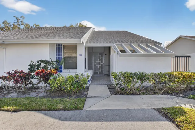 front view of house with a yard