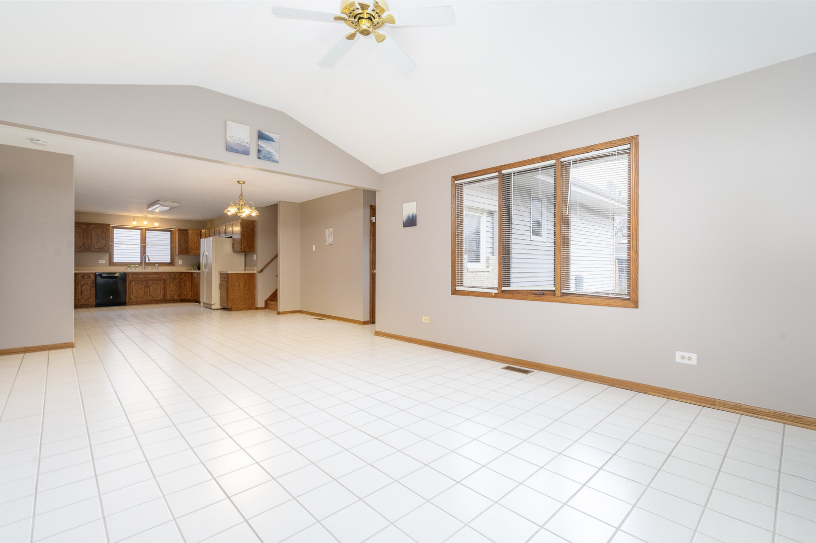 633 Poplar Avenue Romeoville, IL 60446 - Photo 12 of 33 Gallery Image 12