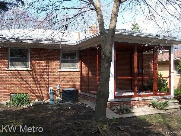 4007 Highfield Road Royal Oak, MI 48073 - Photo 4 of 11 early spring screen porch