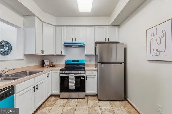 $383,000 | 1929 Gardenia Court, Odenton, MD 21113