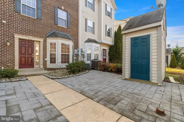 $383,000 | 1929 Gardenia Court, Odenton, MD 21113
