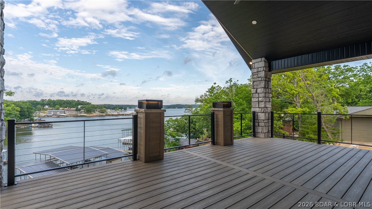 844 Thrush Road Lake Ozark, MO 65049 - Photo 5 of 53 Main level deck