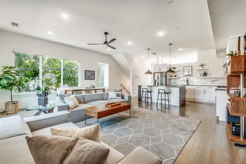 $525,000 | 1901 North Carroll Avenue, Unit 105, Dallas, TX 75204