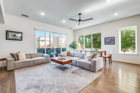 $525,000 | 1901 North Carroll Avenue, Unit 105, Dallas, TX 75204