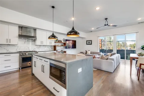 $525,000 | 1901 North Carroll Avenue, Unit 105, Dallas, TX 75204