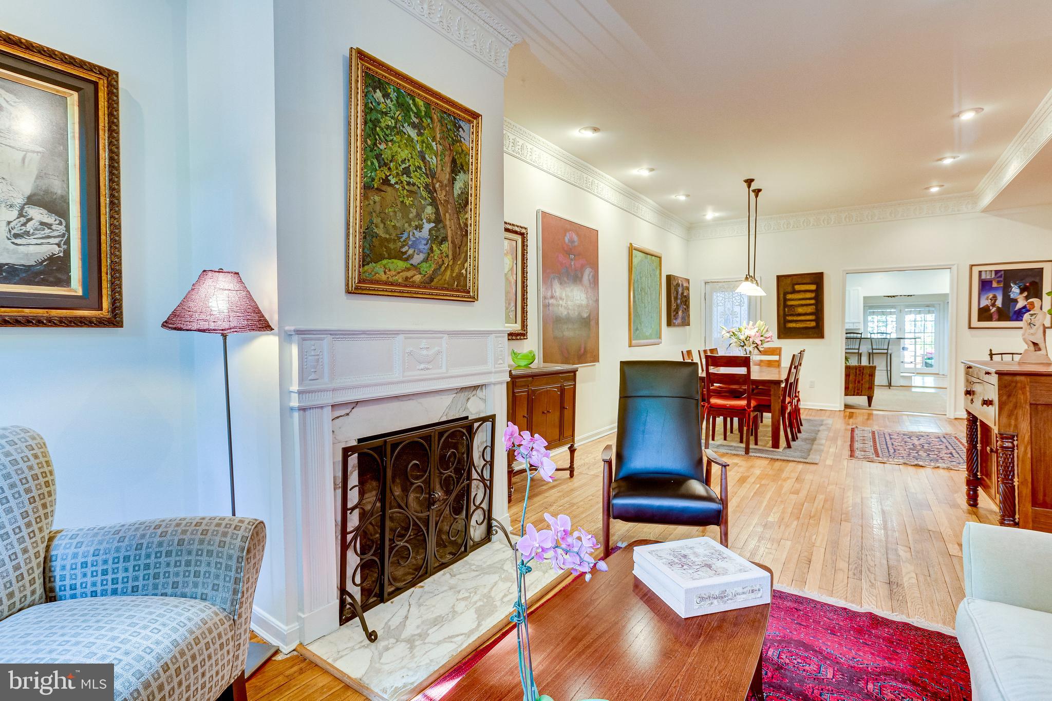 520 8th Street Northeast Washington, DC 20002 - Photo 6 of 61 SPACIOUS open plan living/dining area