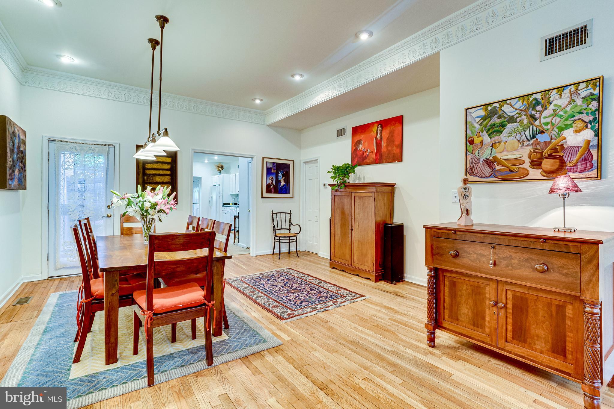 520 8th Street Northeast Washington, DC 20002 - Photo 8 of 61 WIDE, bright dining area for entertaining