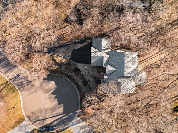 $750,000 | 8941 Vandegriff Way, Maple Grove, MN 55311